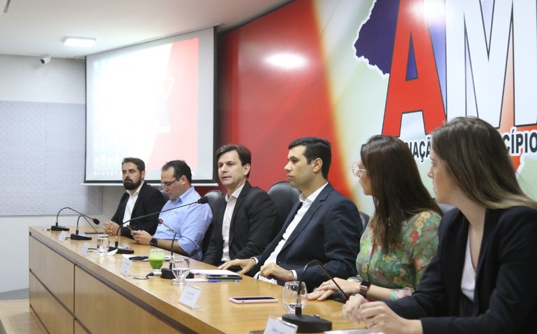 Comissão de Educação firma parceria para levantar informações sobre &#8220;Golpe do Diploma&#8221;