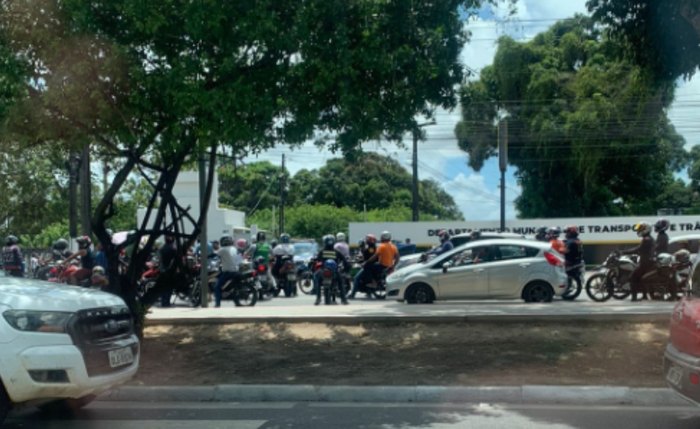 Protesto na Av. Fernandes Lima