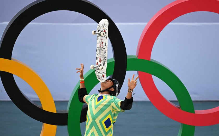 Augusto Akio conquista o bronze no skate park