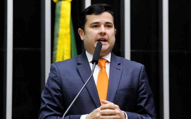 ‘Ministério do Esporte não vai interferir nos votos que o PP já está dando’, diz deputado governista da sigla