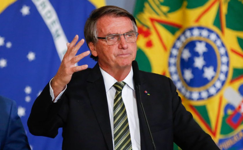 Aliados de Bolsonaro ensaiam blocão de oposição a Lula