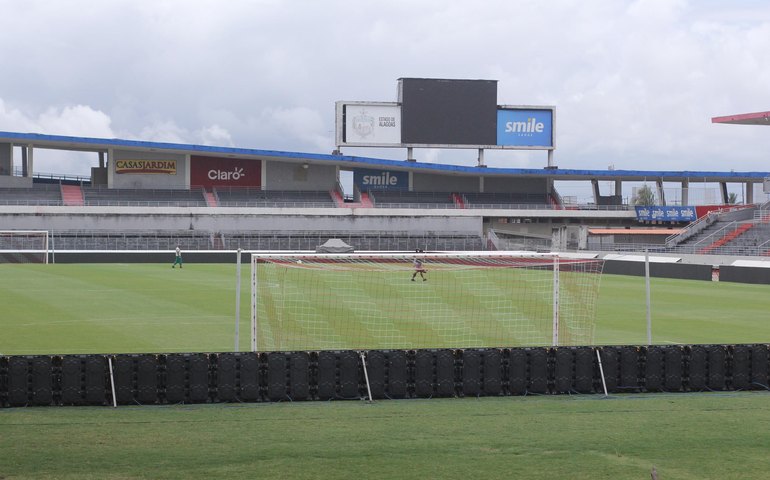 Delmiro Gouveia e Barra de São Miguel disputam a grande final da Copa do Interior