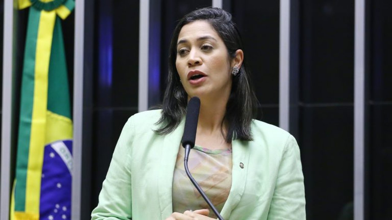 Projeto aumenta pena para importação de resíduos sólidos perigosos e rejeitos