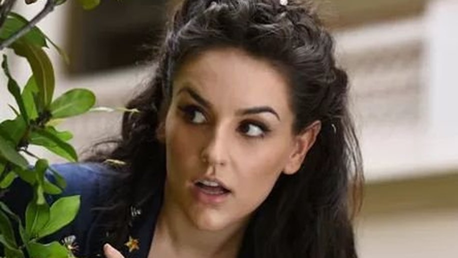 Globo quer a youtuber Kéfera Buchmann em uma de suas próximas novelas