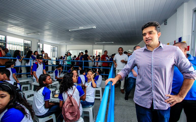 Rui Palmeira destaca investimentos e melhorias na Educação de Maceió