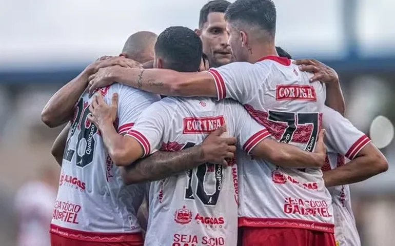CRB vence o Vila Nova no último jogo do ano no Rei Pelé e consolida melhor campanha como mandante