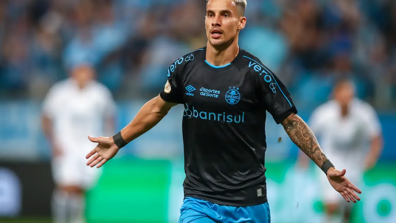 JP Galvão marca, Grêmio ganha quinta seguida com 2 a 0 no Novo Hamburgo e dispara no Gaúcho