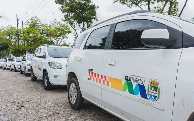 Taxistas de Maceió devem fazer autorização anual dos taxímetros