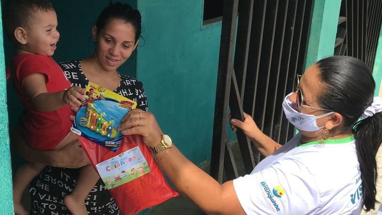Assistência Social de Branquinha leva alegria para os pequenos do programa Criança Feliz