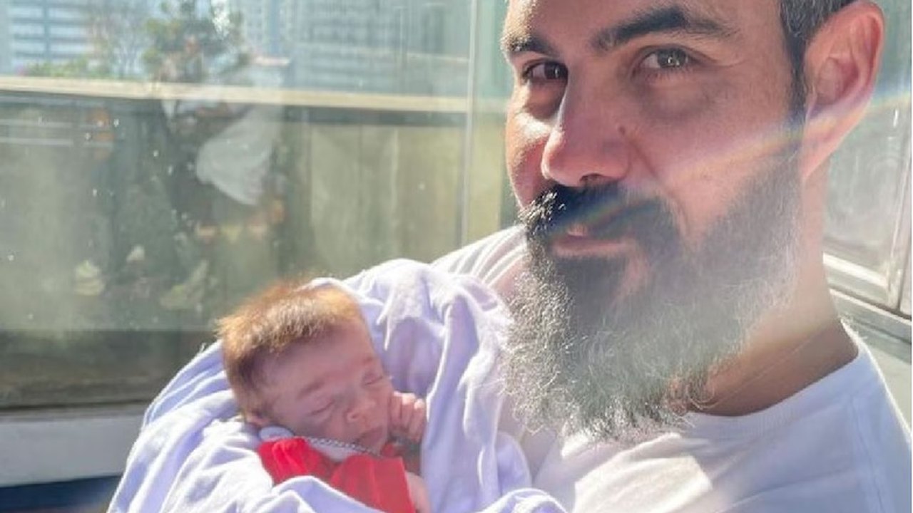 Juliano Cazarré anuncia alta da filha após sete meses internada