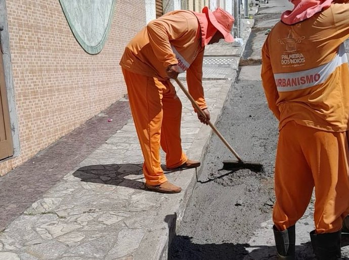 Prefeitura de Palmeira intensifica reparos em áreas afetadas pelo tráfego pesado