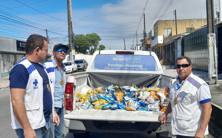 Vigilância Sanitária apreende 250 produtos vencidos no Benedito Bentes