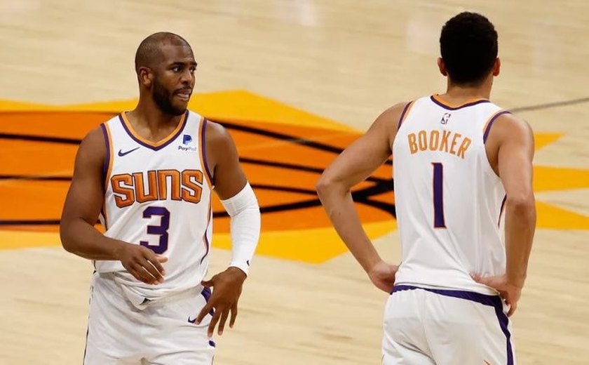 Com grande atuação coletiva, Suns atropelam os Nuggets e abrem 2 a 0 na série