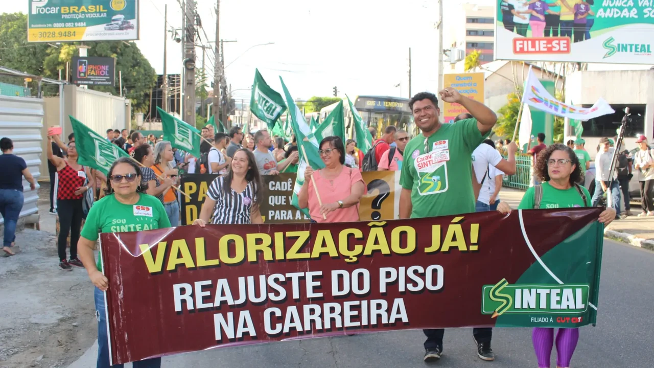 Apesar do diálogo com Governo de AL, Sinteal quer o piso nacional de 14,95%