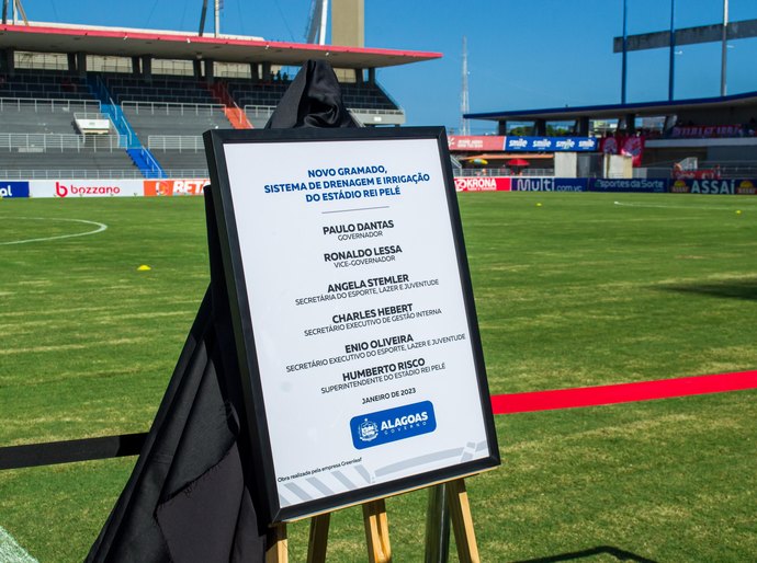 Temporada de futebol 2023 em Alagoas começa com a entrega do novo gramado