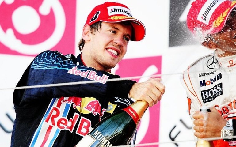 Sebastian Vettel revela conversa com Toto Wolff e pensa em retorno para a Fórmula 1