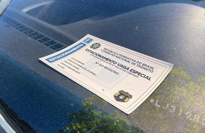 DMTT alerta para uso correto das vagas especiais de estacionamento em Maceió