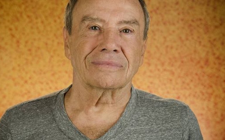 Vacinado contra covid-19, Stênio Garcia testa positivo, afirma a mulher do ator