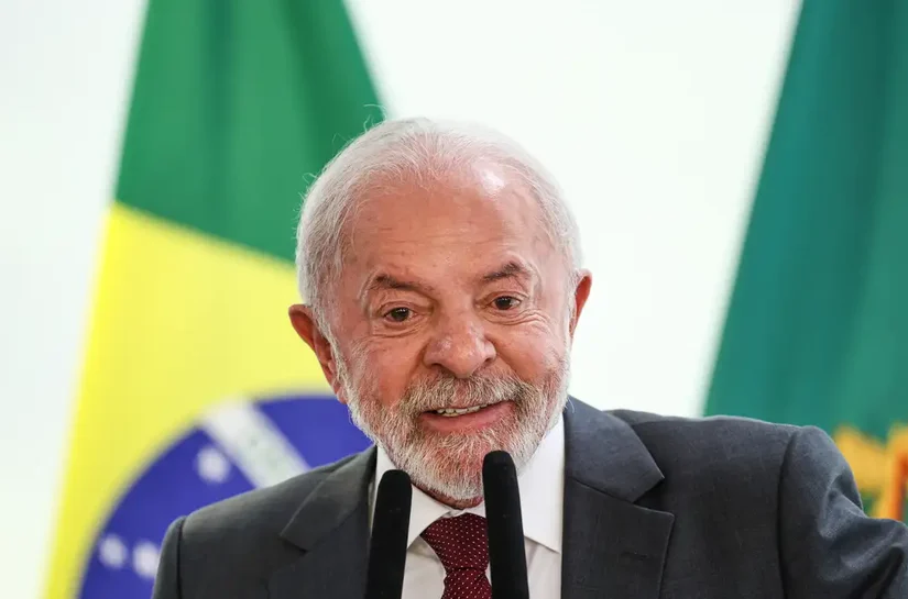Lula faz discurso de Natal em cadeia nacional de rádio e televisão