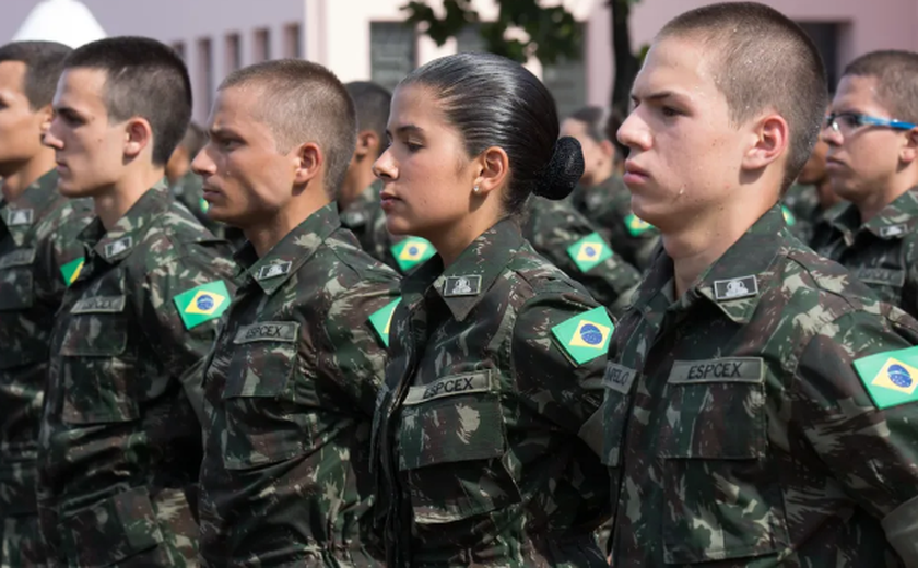 Mulheres poderão se alistar nas Forças Armadas a partir de janeiro