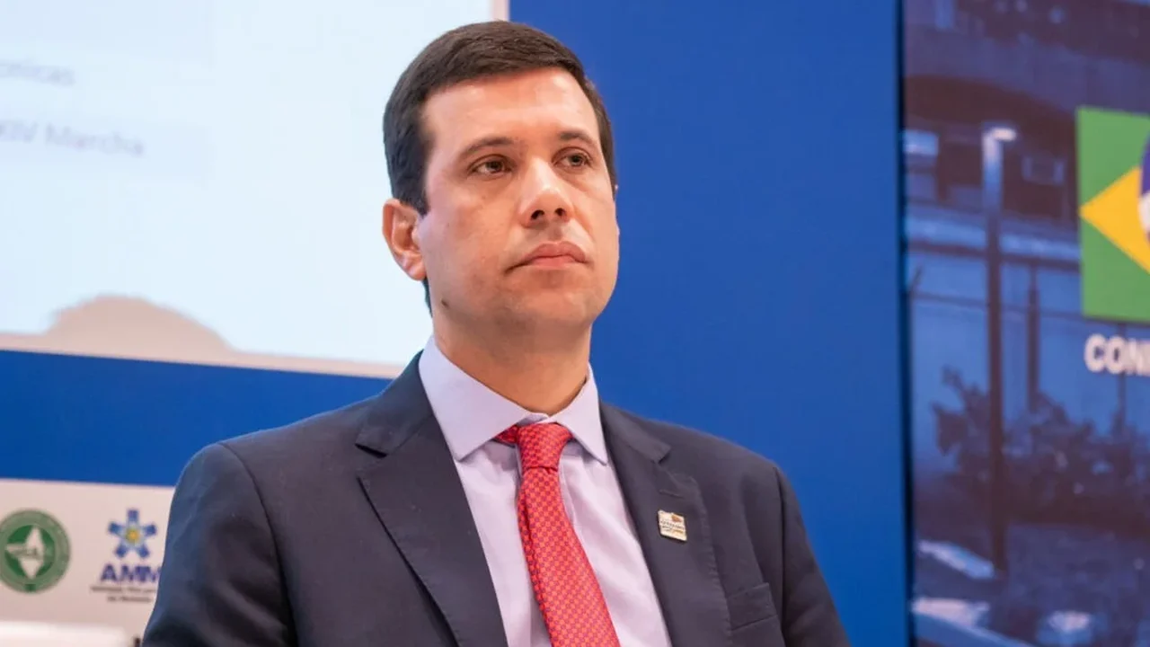 Em áudio vazado, Hugo Wanderley rebate Júlio Cezar e diz que atendimento regional da UPA “não é favor, é obrigação”; ouça aqui