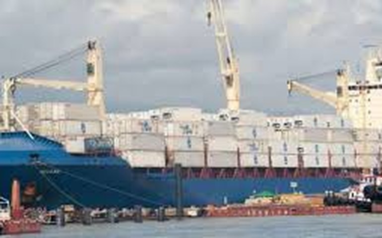 Exportações e importações da China sobem inesperadamente em junho