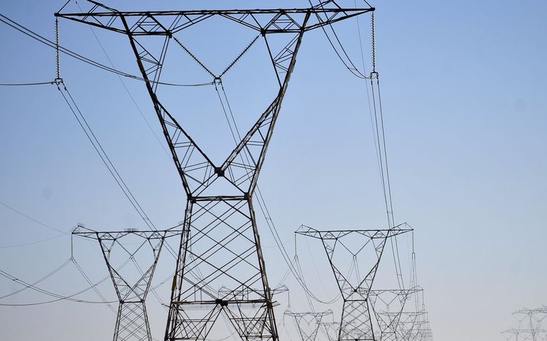 Aneel aprova proposta técnica para venda da Amazonas Energia para J&F