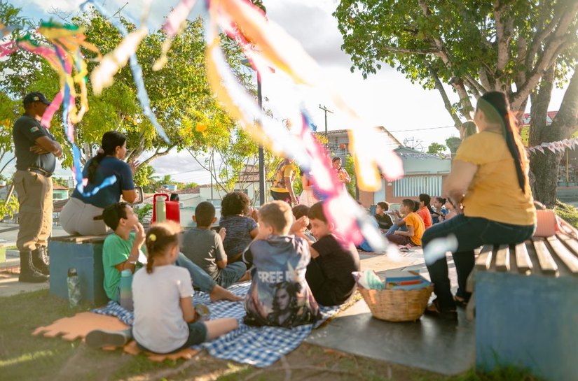 Com brincadeiras e sorrisos, prefeitura promove projeto “BrincaCidade” nas Arapiraquinhas