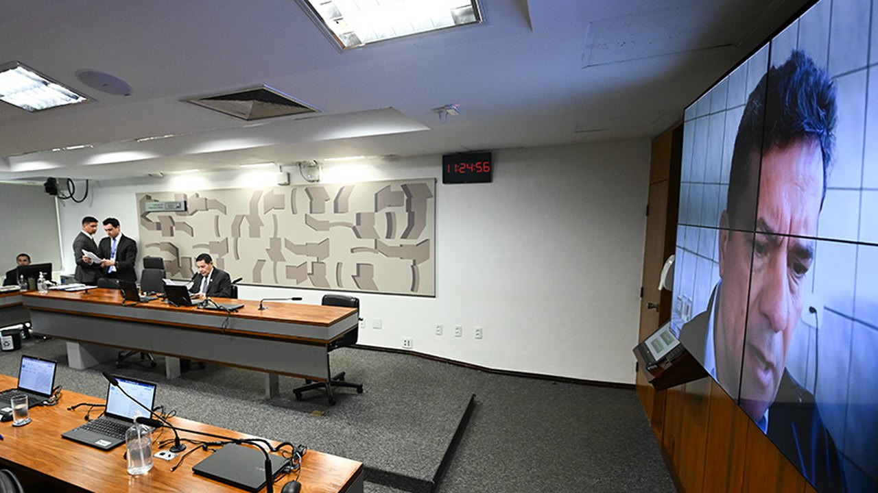 Aumento de penas para furto e roubo de combustíveis segue para a CCJ