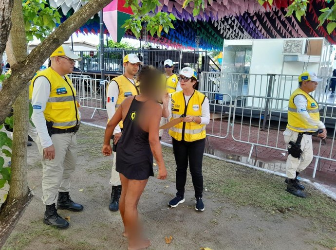 Ronda no Bairro age em casos de surto psiquiátrico no Jaraguá e Poço
