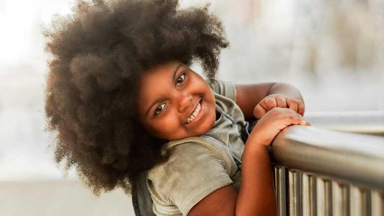 Artista mirim Lis Dórea destaca importância do novembro negro