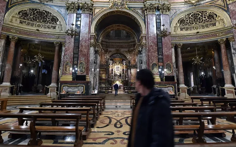 Mais de 4,5 mil foram vítimas de abusos na Igreja na Itália