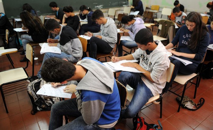 Primeira mudança deve ser ampliação da carga horária