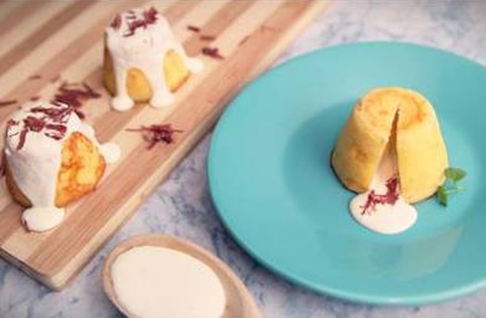Petit Gateau de Queijo com Carne Seca / Foto: finna