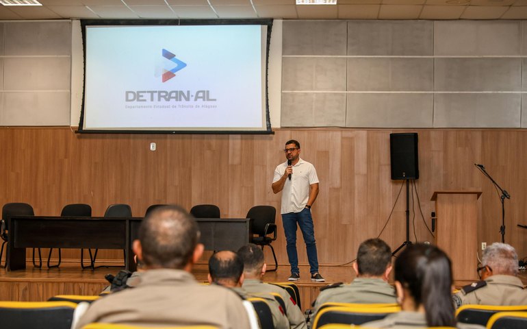 Detran Alagoas reúne batalhões da Polícia Militar para discutir segurança viária