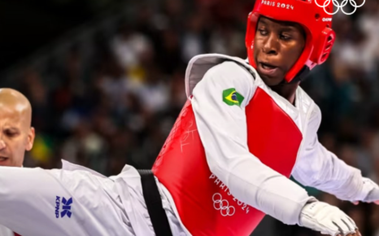 Brasil tem novo feito inédito no taekwondo com título mundial de Henrique Marques
