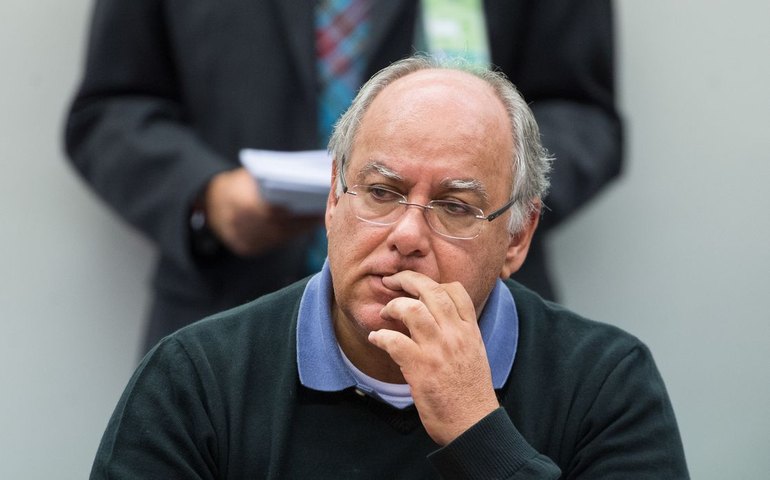 Renato Duque, ex-diretor da Petrobras, é preso em Volta Redonda