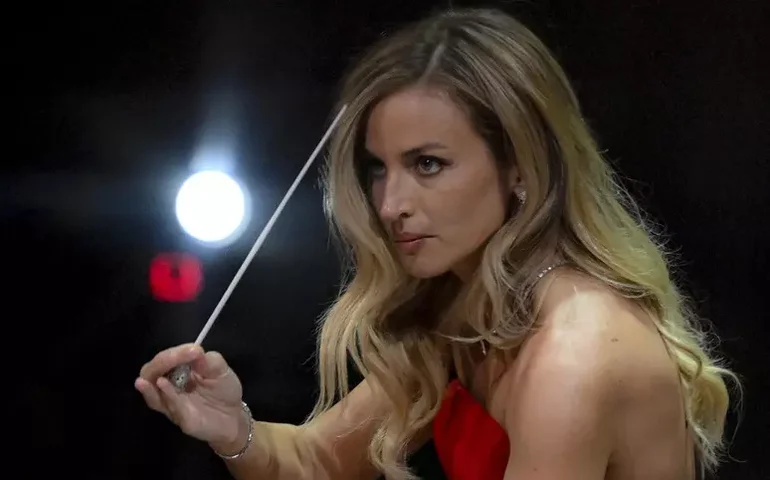 Teatro La Fenice aprova nova diretora musical apesar de protestos