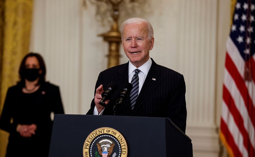 Biden condena tiroteio no Texas e ordena bandeiras a meio mastro