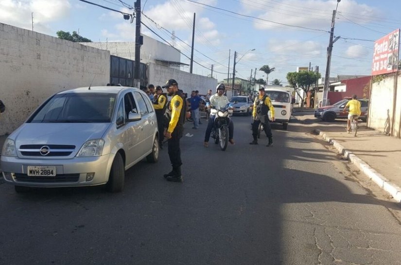 Ação conjunta fiscaliza irregularidades de trânsito e transporte em Maceió