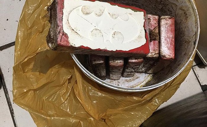 Polícia apreende 6,4 quilos de cocaína transportados por canoa em Alagoas
