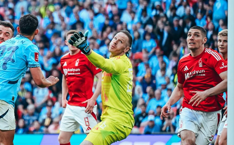 Manchester City vence Nottingham Forest e avança à final da Copa da Inglaterra
