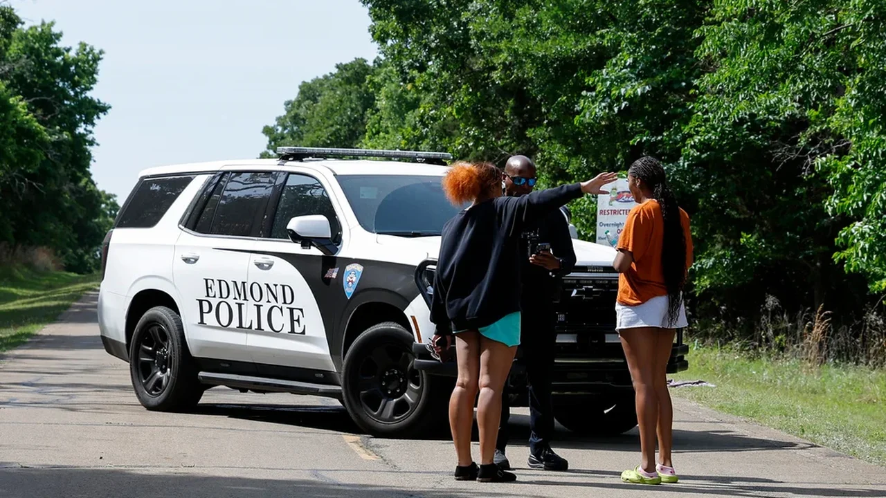 Polícia busca suspeitos de tiroteio em Oklahoma que levou ao menos 18 pessoas a hospitais