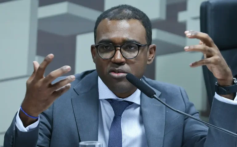 Diretor do BC afirma à PF que BRB falhou na governança e deveria ter identificado fraude do Master