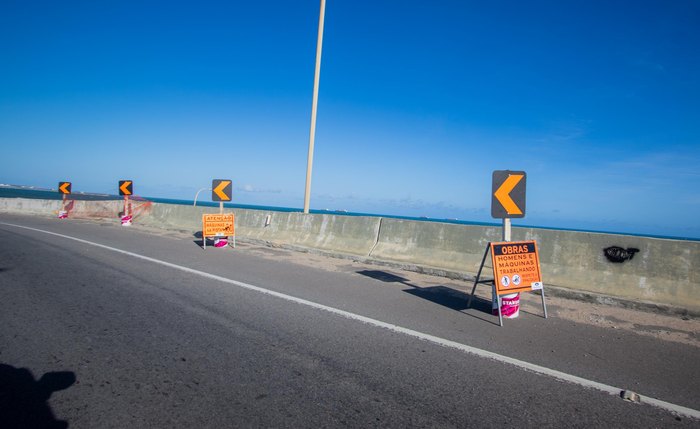 Ponte Divaldo Suruagy foi sinalizada para prevenir acidentes; restauração será iniciada nesta segunda-feira