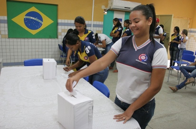 ​​Escolas da rede estadual elegem conselheiros escolares