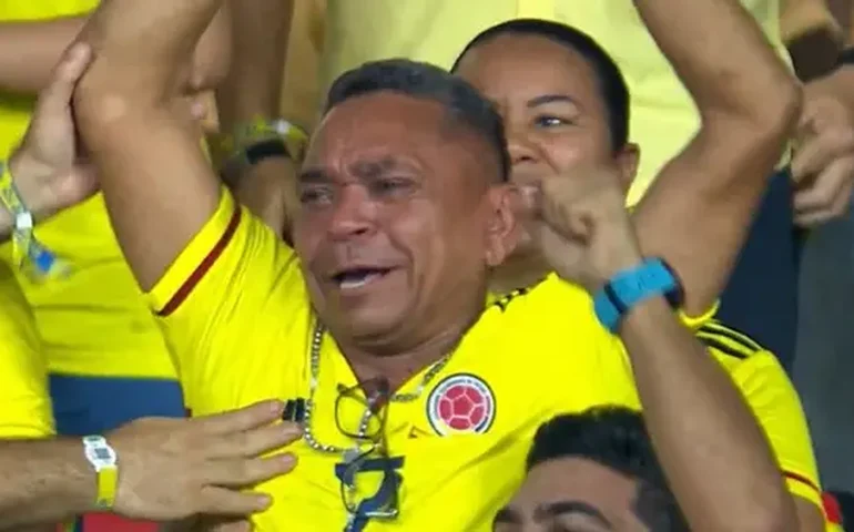 Após sequestro, pai de Luis Díaz vê filho marcar gol da vitória da Colômbia sobre o Brasil e se emociona