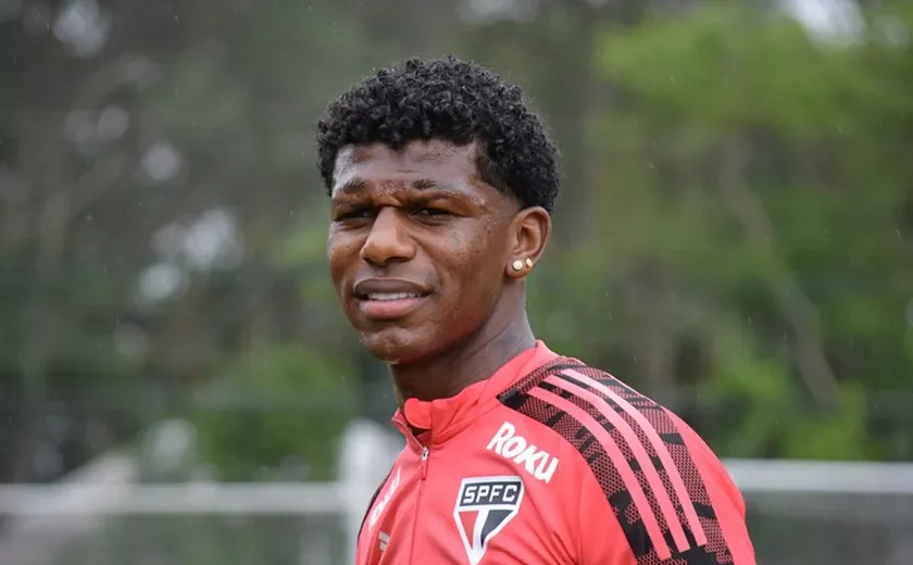 Arboleda tem lesão muscular diagnosticada e desfalca São Paulo nas oitavas da Libertadores