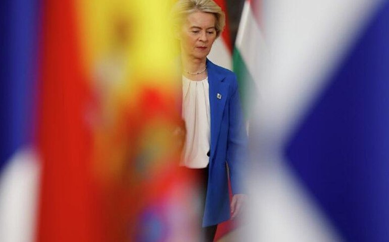 Política anti-imigração da Europa intensifica conflitos internos entre europeus, diz analista (VÍDEOS)