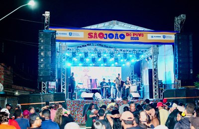 Alinne Reis, Carlos André e Juninho do Acordeon agitaram o Polo Bonifácio neste sábado, em Palmeira